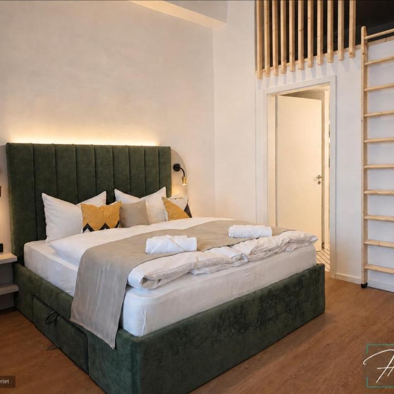 HOMELY STAY - Urban Studio Apartments - Apartment - 5