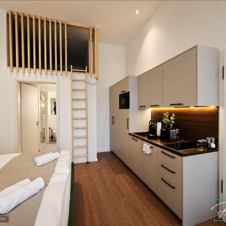 HOMELY STAY - Urban Studio Apartments - Apartment - 6