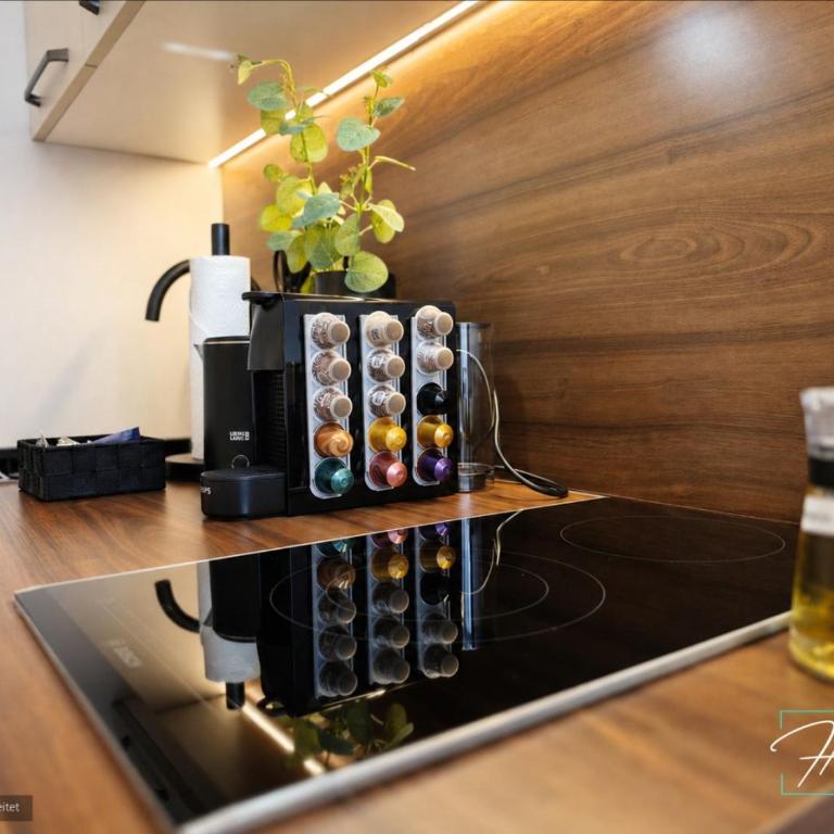 HOMELY STAY - Urban Studio Apartments - Apartment - 7