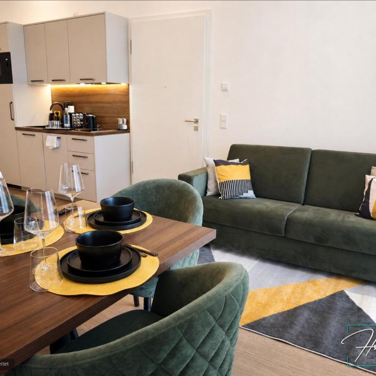 HOMELY STAY - Urban Studio Apartments - Apartment - 9