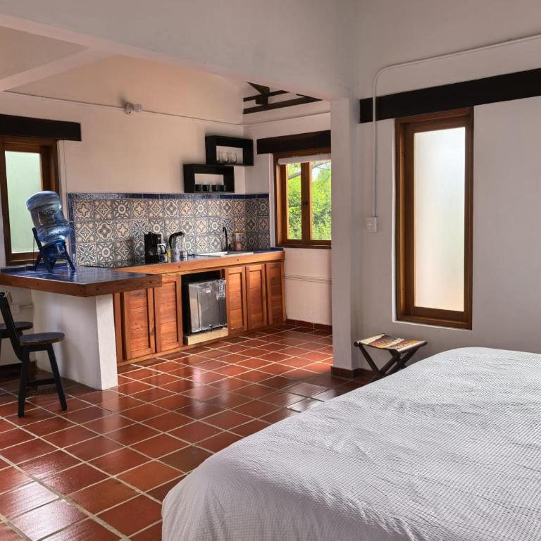 Entrepinos Villa Alegría - Suite Deluxe con cama extragrande - 8