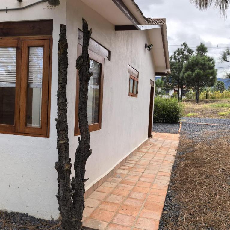 Entrepinos Villa Alegría - Suite Deluxe con cama extragrande - 21