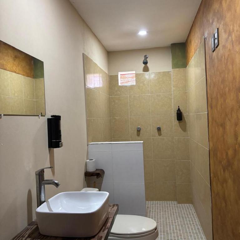 Madre Tierra Hotel - Habitación Doble con baño privado externo - 2