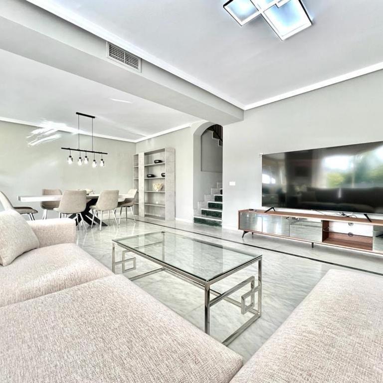 Luxurious Villa on the Golden Mile of Marbella - Casa con 1 dormitorio - 1