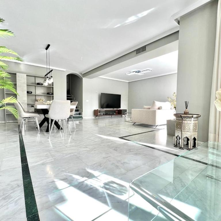 Luxurious Villa on the Golden Mile of Marbella - Casa con 1 dormitorio - 5
