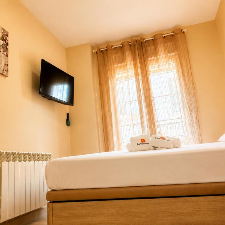 Nuevo Apartamento junto a la Catedral by DomusHome - Two-Bedroom Apartment - 4