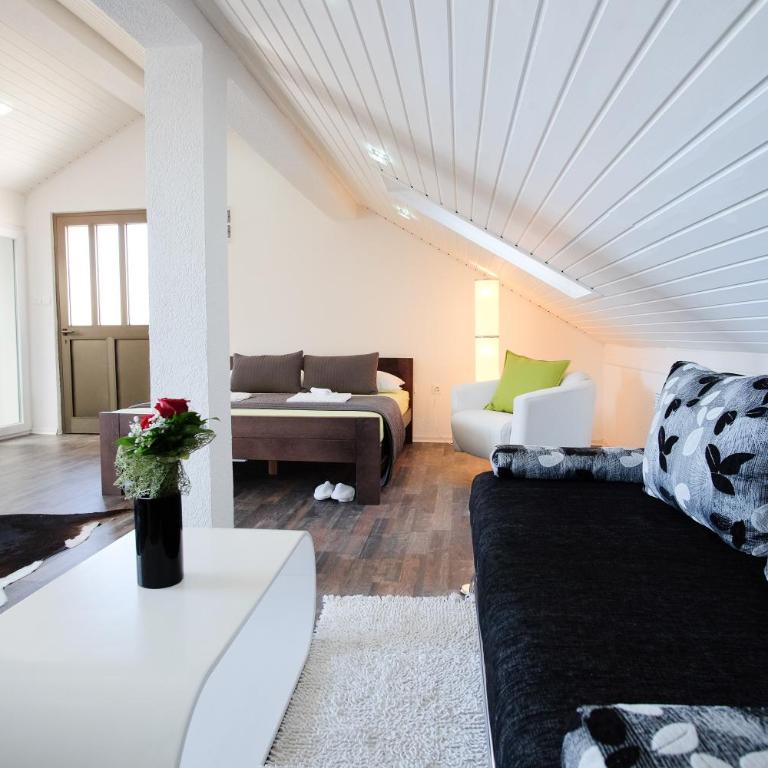Apartments Lovori-Lorbe - Studio Apartman - 13