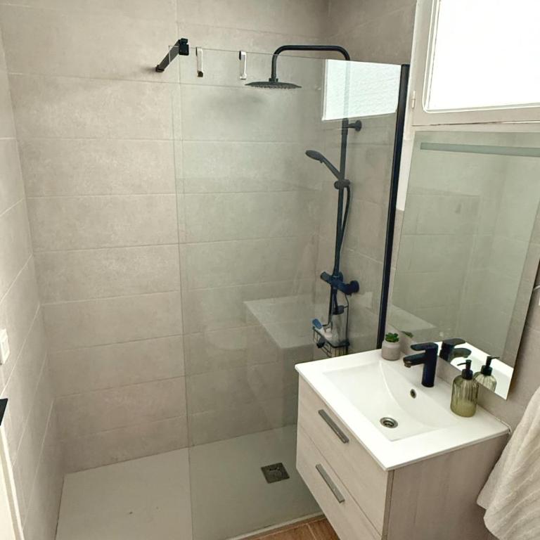 Stylish apartment, Perfect location for beach and city - Apartamento de 2 dormitorios - 11