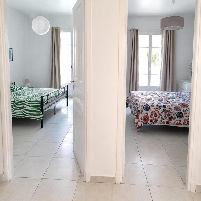 1 min from the beach and Promenade 4 people, clim - Chambre Quadruple Supérieure - 3