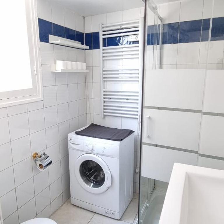 1 min from the beach and Promenade 4 people, clim - Chambre Quadruple Supérieure - 7