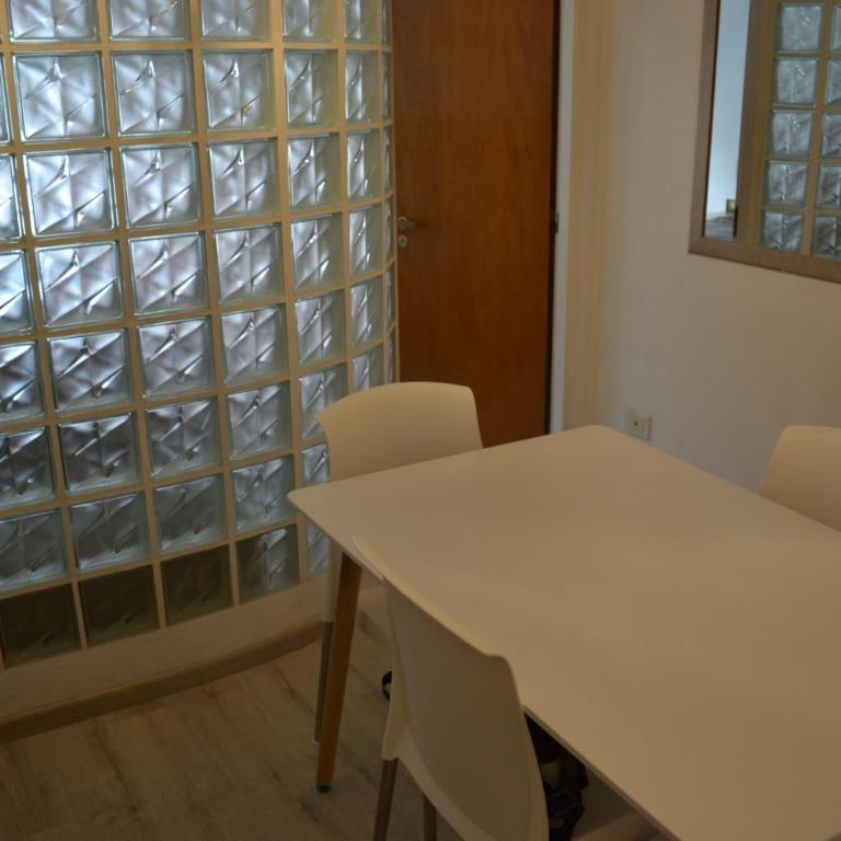 Un abrazo en pleno centro - Cálido, luminoso y en Lavalle y Callao - Apartamento de 1 dormitorio - 35