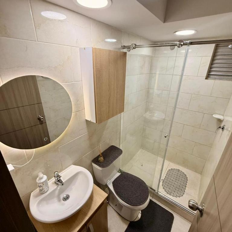 Fly At Home Bogotá - Two-Bedroom Apartment - 8