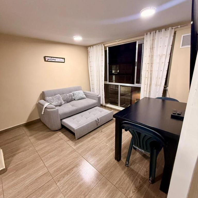 Fly At Home Bogotá - Two-Bedroom Apartment - 4