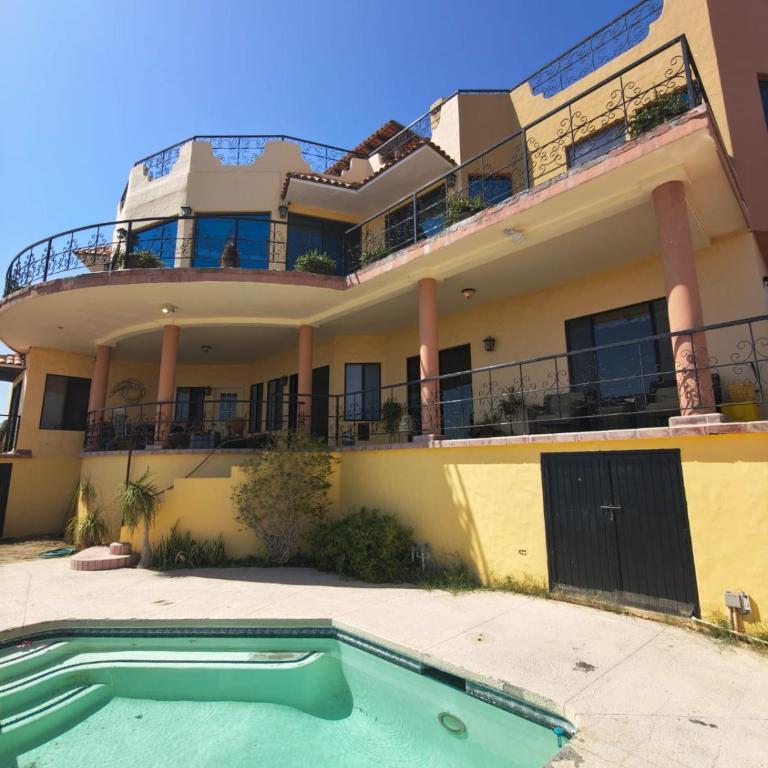 Hilltop 7BR Villa, Pool, Sea of Cortez Views - Casa - 3