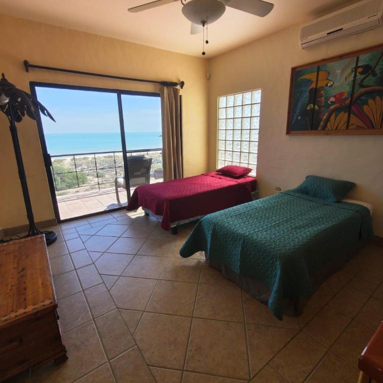 Hilltop 7BR Villa, Pool, Sea of Cortez Views - Casa - 16