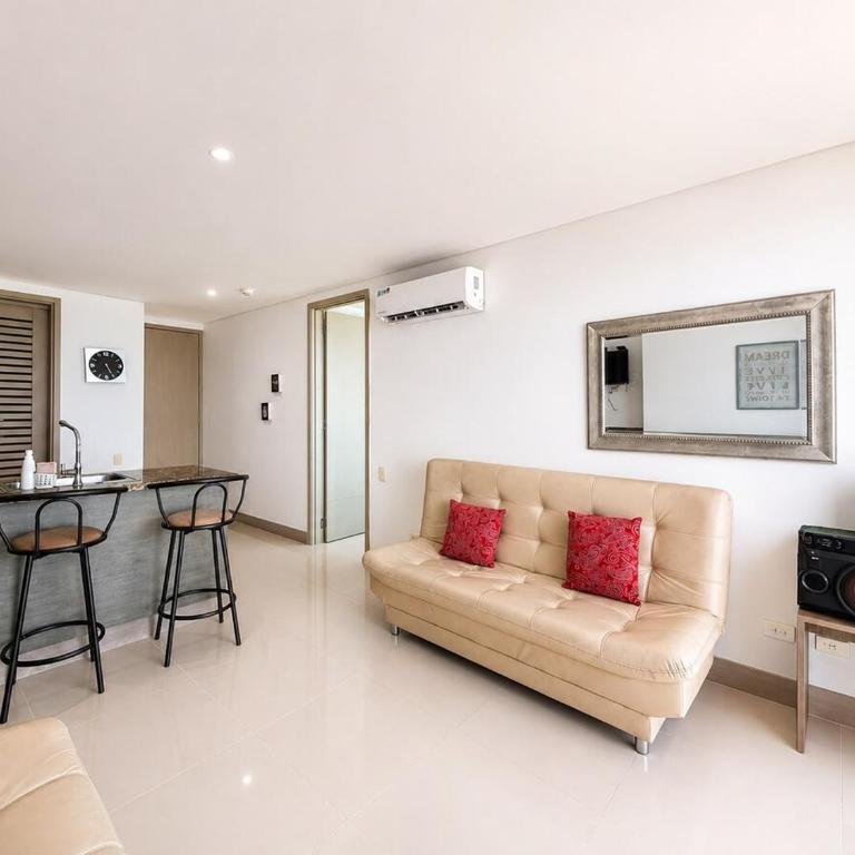 Beachfront apartment with a beautiful ocean view - One-Bedroom Apartment - 2