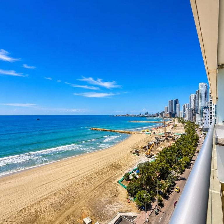 Beachfront apartment with a beautiful ocean view - One-Bedroom Apartment - 7
