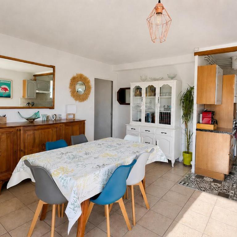 Brise Marine - Appartement 2 chambres avec balcon, vue mer & parking privé à 30 m de la plage - Appartement 2 Chambres avec Balcon et Vue sur la Mer - 7