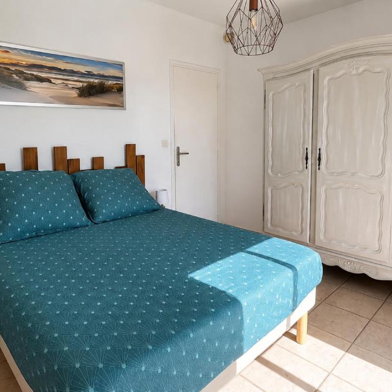 Brise Marine - Appartement 2 chambres avec balcon, vue mer & parking privé à 30 m de la plage - Appartement 2 Chambres avec Balcon et Vue sur la Mer - 12