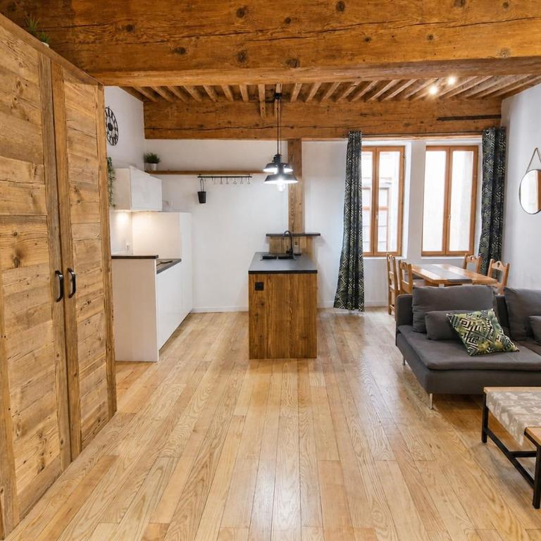 Côté Cour T2 une escapade de charme dans le Chambéry historique - Appartement 1 Chambre - 21