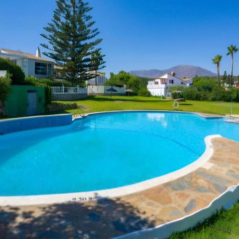 Villa One One One - Six-Bedroom House - 18