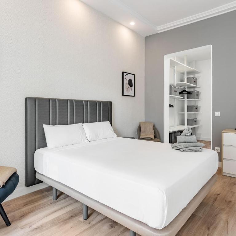 MyHouseSpain - 7Stay Madrid - Camera Matrimoniale Deluxe con Balcone - 1
