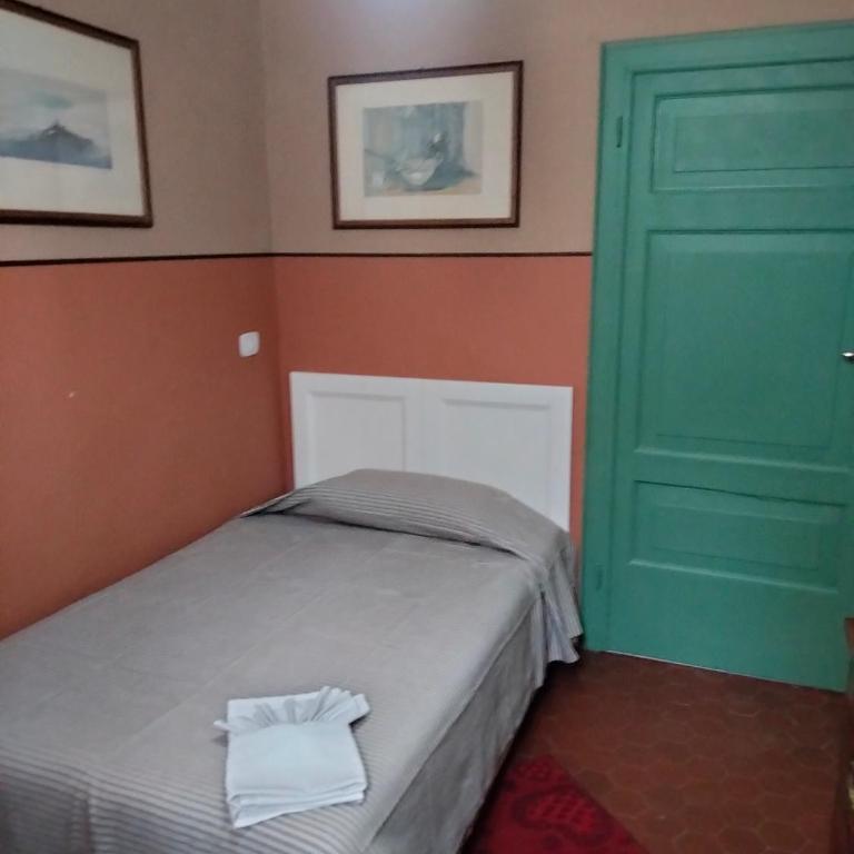 1 DUE TORRI -CASTIGLIONE PALACE Rooms and Suites - BOLOGNA City Center - Camera Matrimoniale con Bagno Privato - 2