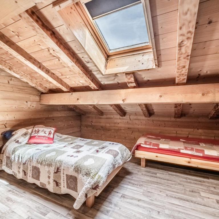 Chalet Le Plan du Rtia - Chambre Quadruple avec Douche - 2