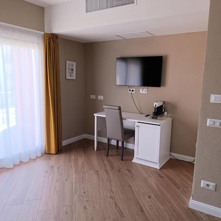 RMaison Luxury Suites Olbia - Superior Suite mit Kingsize-Bett - 9