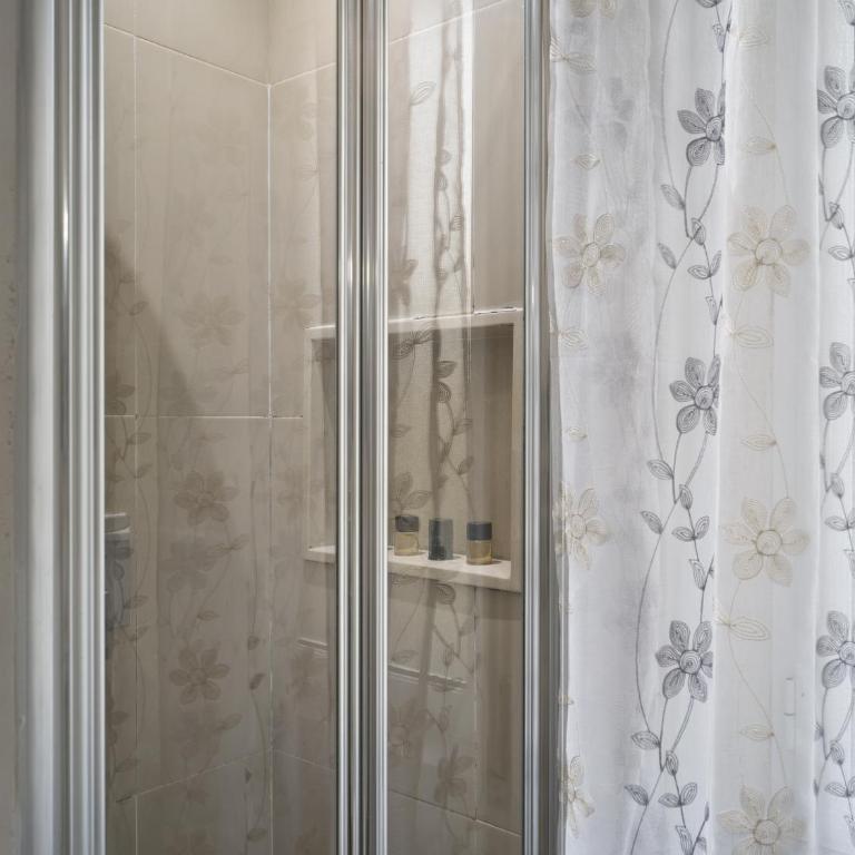 Vomero Elegante - 4 Camere - Ideale per Famiglie - Apartment - 18