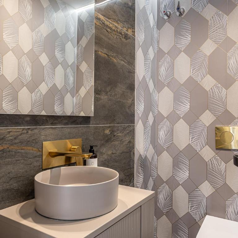 Queen's Salamanca III - Alojamiento Corta Estancia - Apartment mit 3 Schlafzimmern - 9