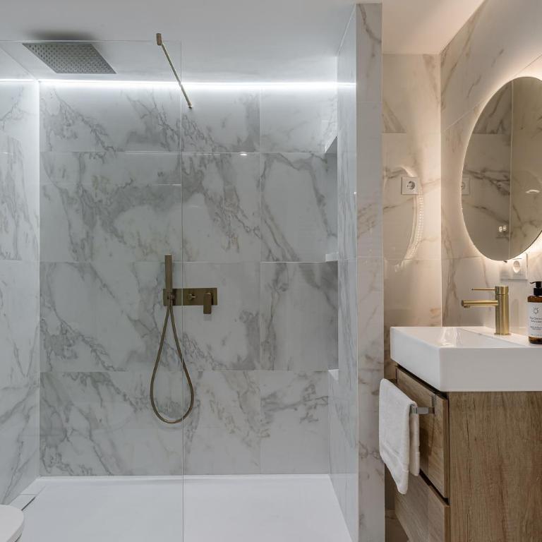 Queen's Salamanca III - Alojamiento Corta Estancia - Apartment mit 3 Schlafzimmern - 38