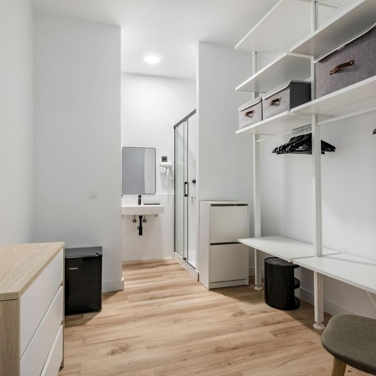 MyHouseSpain - 7Stay Madrid - Camera Deluxe Doppia con Letti Singoli - 2