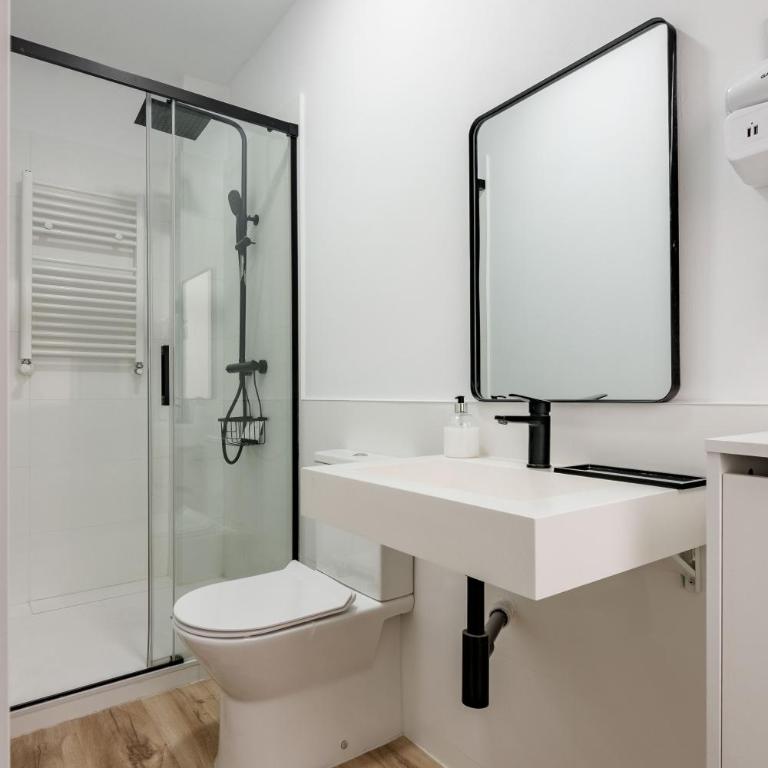 MyHouseSpain - 7Stay Madrid - Camera Deluxe Doppia con Letti Singoli - 1