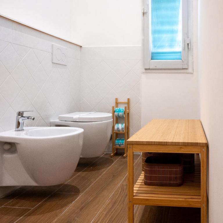 Foster Guest House - Three-Bedroom Apartment - 30
