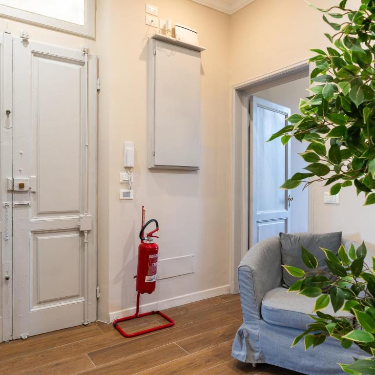 Foster Guest House - Three-Bedroom Apartment - 42