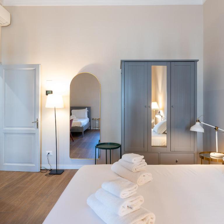 Foster Guest House - Three-Bedroom Apartment - 66