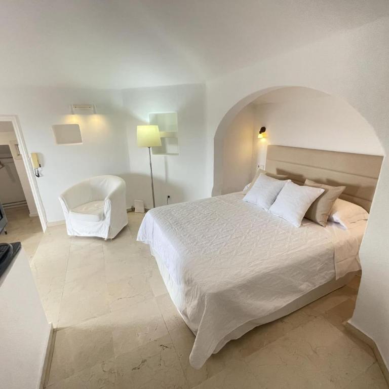 501.Serene studio with large terrace and pool - Apartment - 2