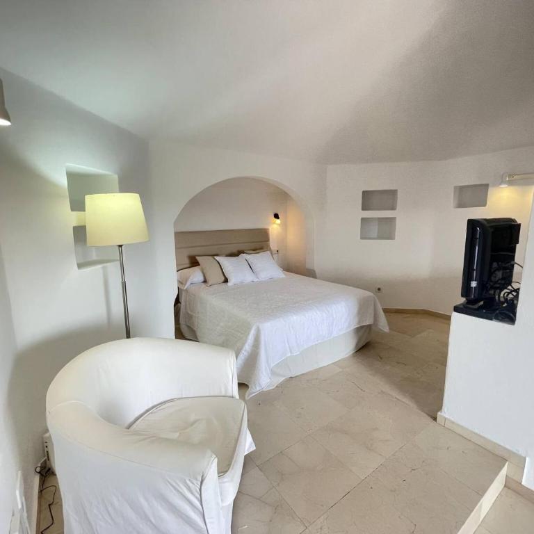 501.Serene studio with large terrace and pool - Apartment - 3