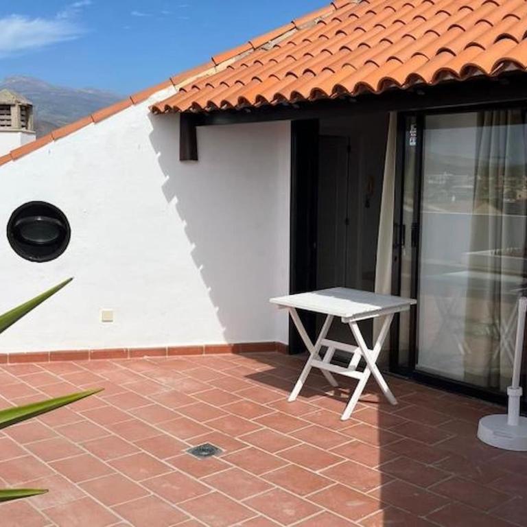 501.Serene studio with large terrace and pool - Apartment - 5
