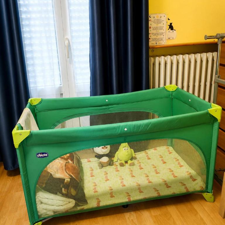 Sole & Luna Charming Colorful Home Arona - Appartamento con 2 Camere da Letto - 13
