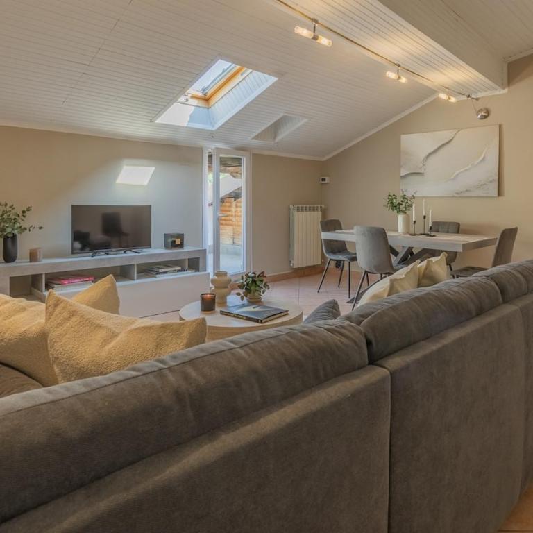 Casa Borgovico - Two-Bedroom Apartment - 14