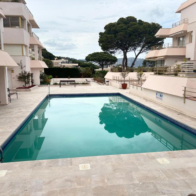 Precioso apartamento en S'Agaró con fantásticas vistas al mar - Apartamento de 1 dormitorio - 17