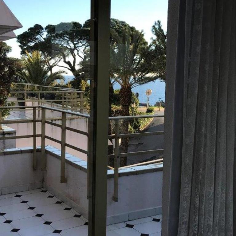 Precioso apartamento en S'Agaró con fantásticas vistas al mar - Apartamento de 1 dormitorio - 65