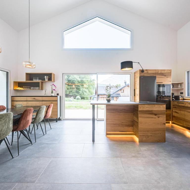 L'Écrin des Noyers - Vue montagne proche forêt - Maison de Vacances - 2