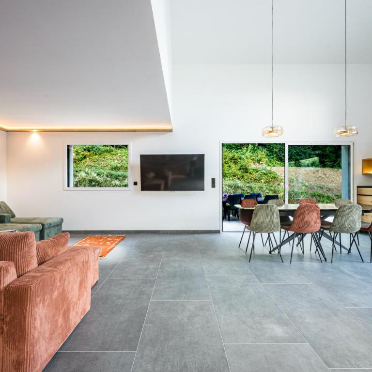 L'Écrin des Noyers - Vue montagne proche forêt - Maison de Vacances - 11