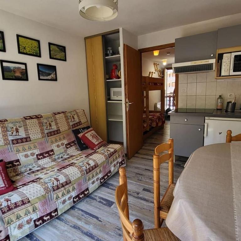 Châtel: 2 pièces pour 5 pers., Proche remontées et parking - FR-1-676-85 - Appartement - 6