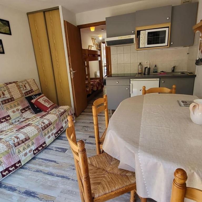 Châtel: 2 pièces pour 5 pers., Proche remontées et parking - FR-1-676-85 - Appartement - 9