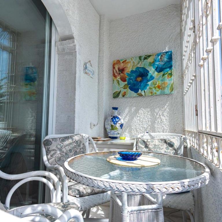 Carabeo 15 Studios Casasol - One-Bedroom Studio - 8