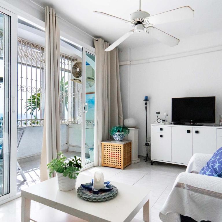 Carabeo 15 Studios Casasol - One-Bedroom Studio - 4